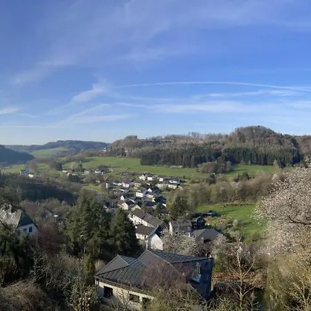 Traumferienwohnung Am Wald 1 *