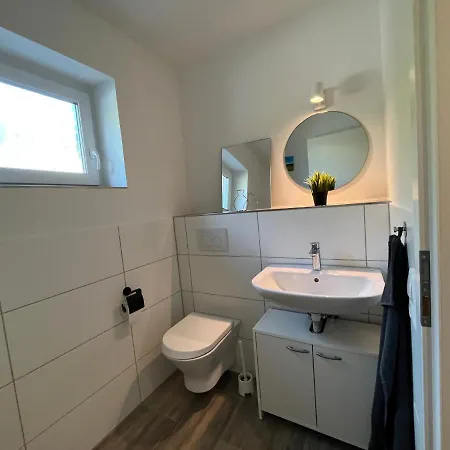 Traumhaus Am Wald 1 アパート