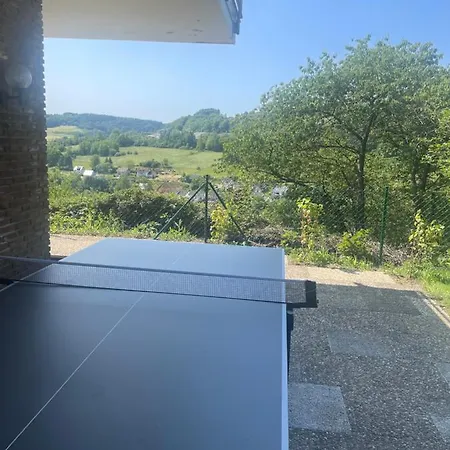 Διαμέρισμα Traumferienwohnung Am Wald 1 *