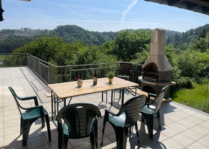 Traumhaus Am Wald 1 *